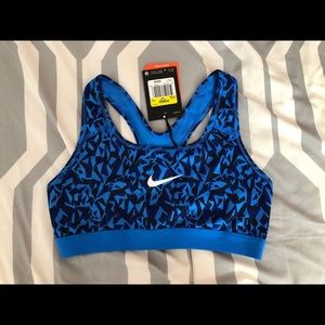 NIKE Women’s Sports Bra